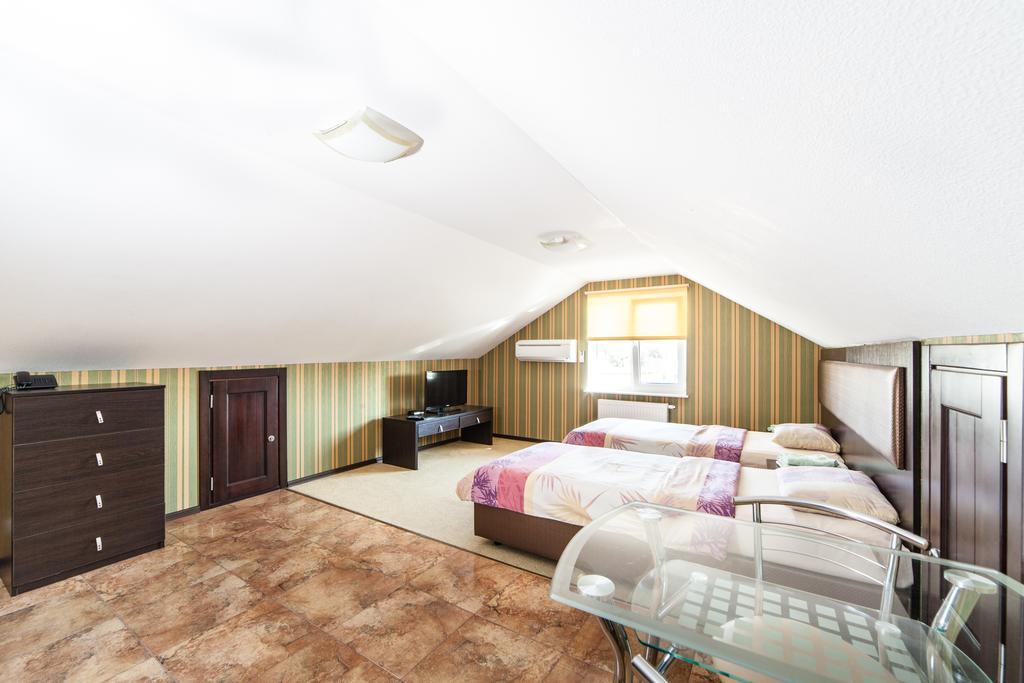 Home Comfort Livoberezhna Iec Kiev Eksteriør billede