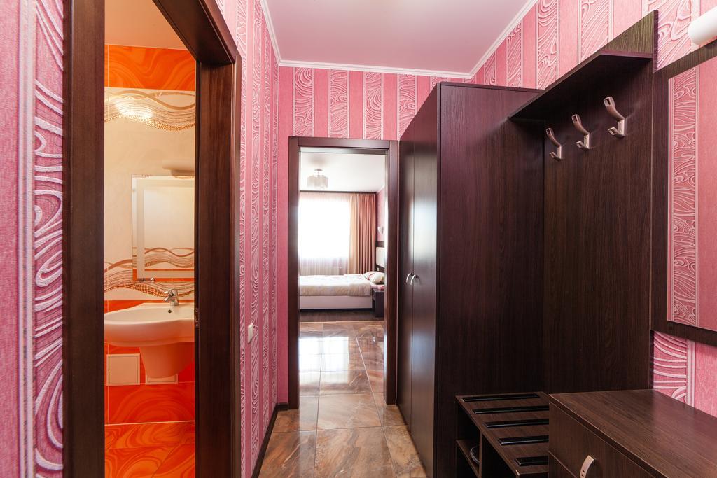 Home Comfort Livoberezhna Iec Kiev Eksteriør billede