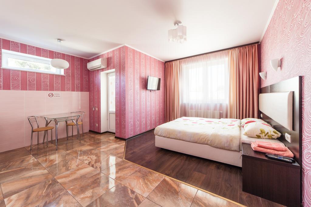 Home Comfort Livoberezhna Iec Kiev Eksteriør billede